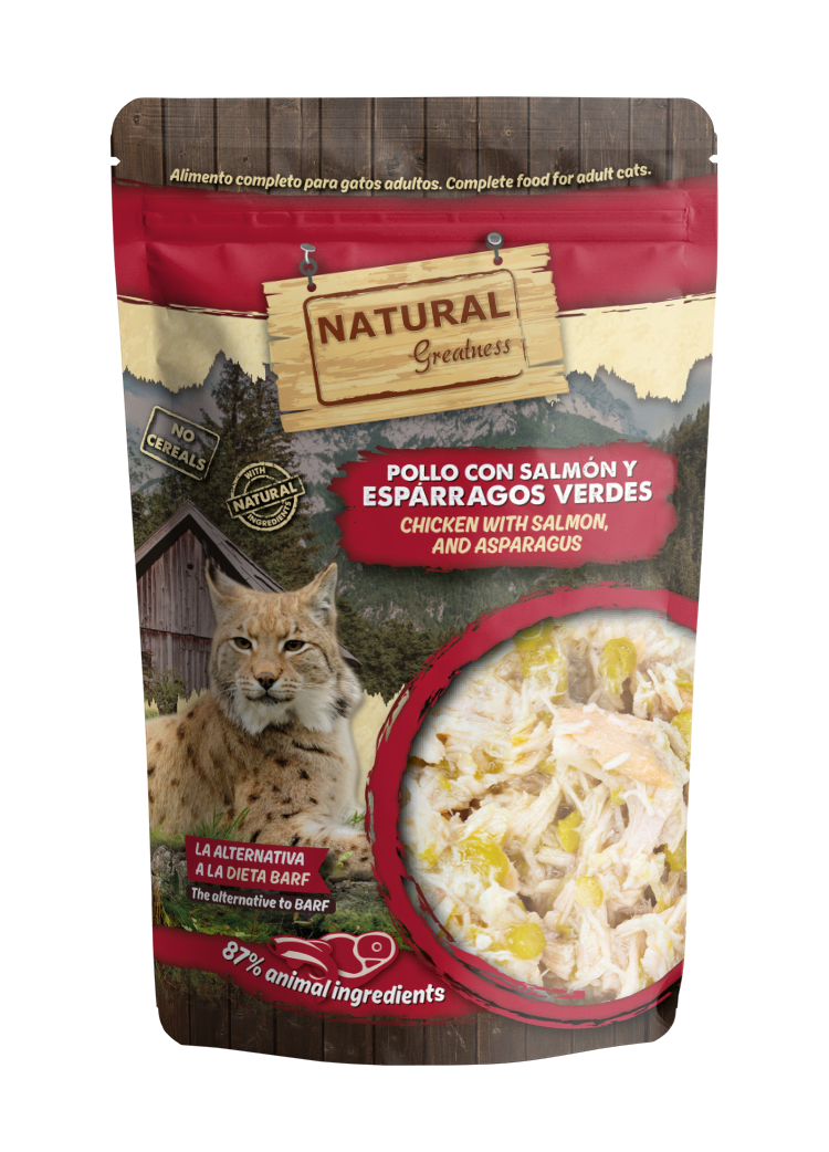 Natural Greatness Pouch Supreme Pollo con salmón y espárragos verdes 70 g